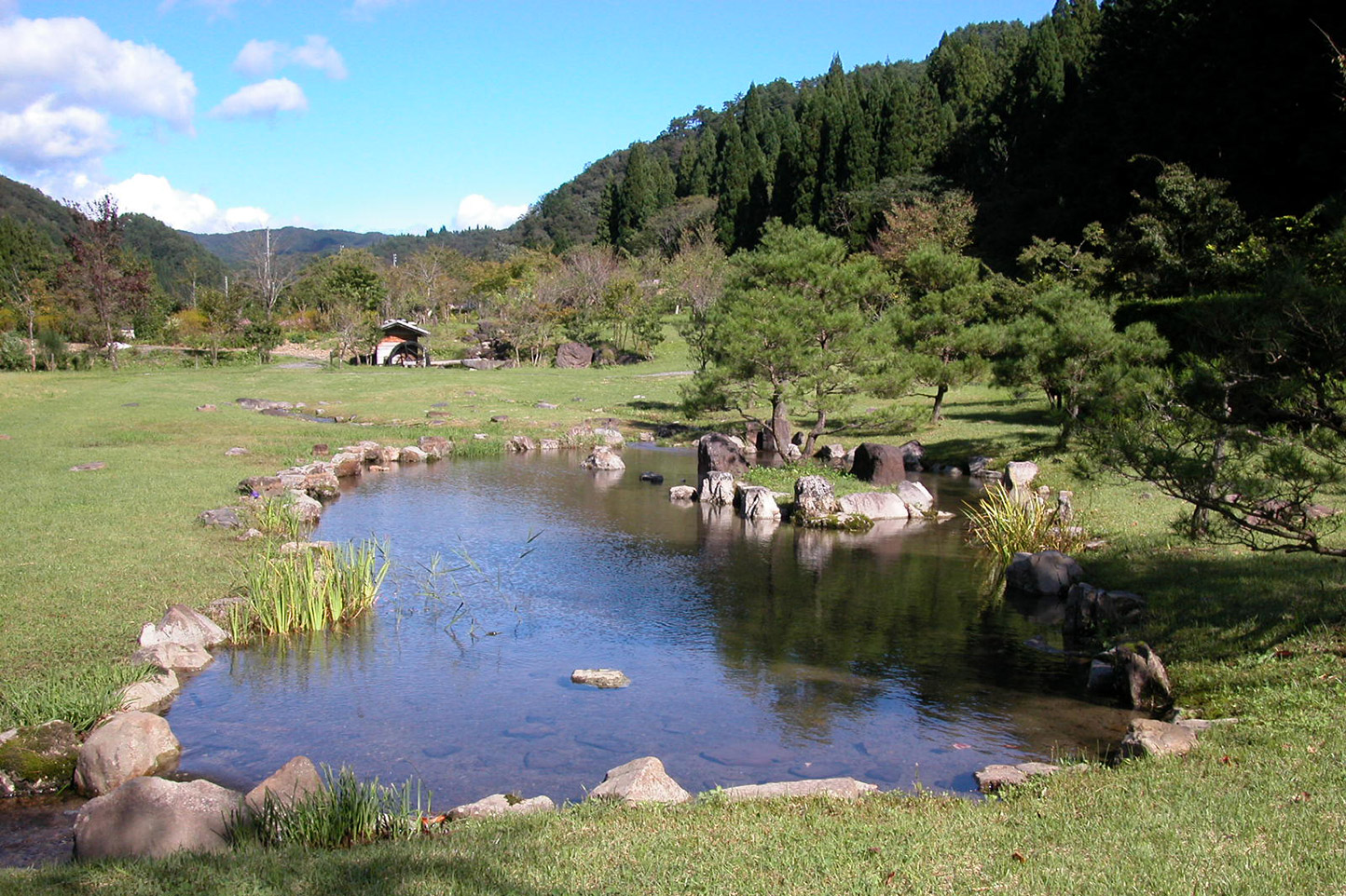 東氏館跡庭園（古今植物園） スライダー画像1