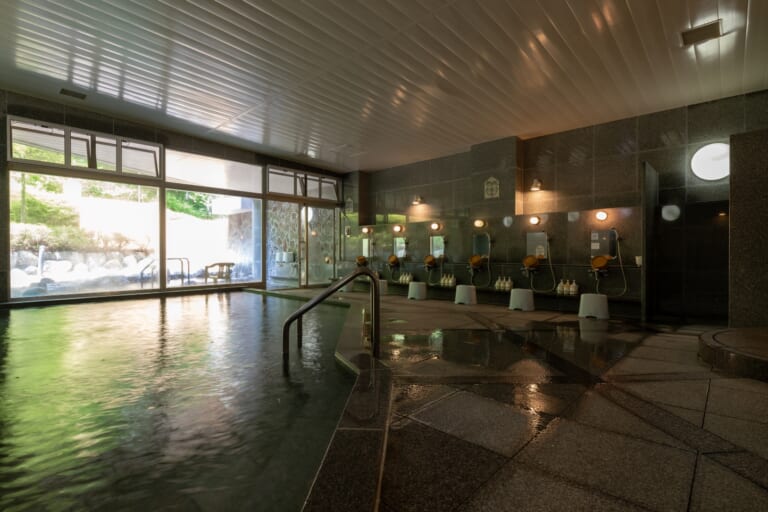 ふたこえ温泉 スライダー画像1