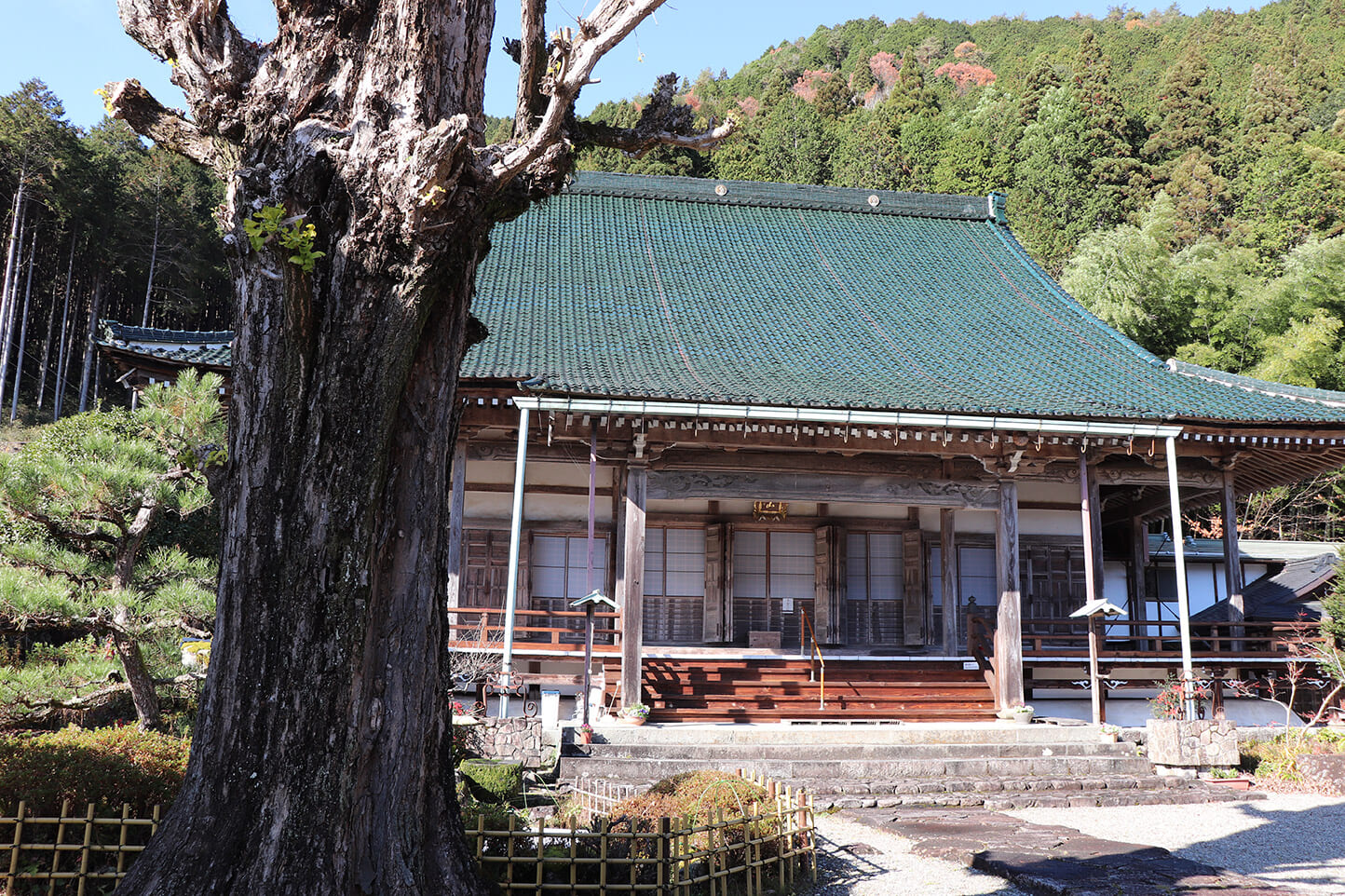 念興寺の「鬼の首」 スライダー画像1