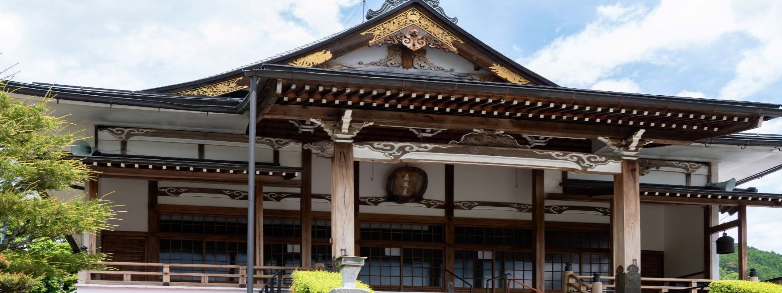<C_017>Temple One Day Trip at Gujo Hachiman