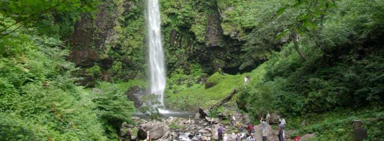 水と祈りをたどる。長良川源流域リトリートコース