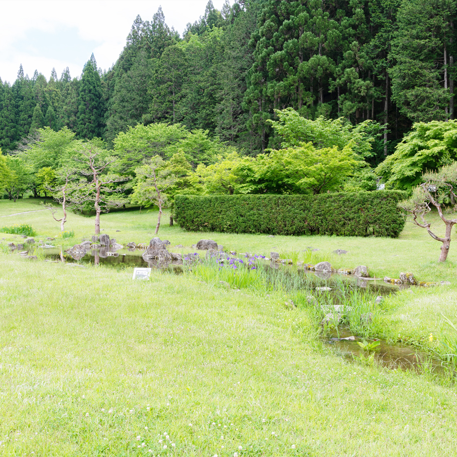 国名勝 東氏館跡庭園